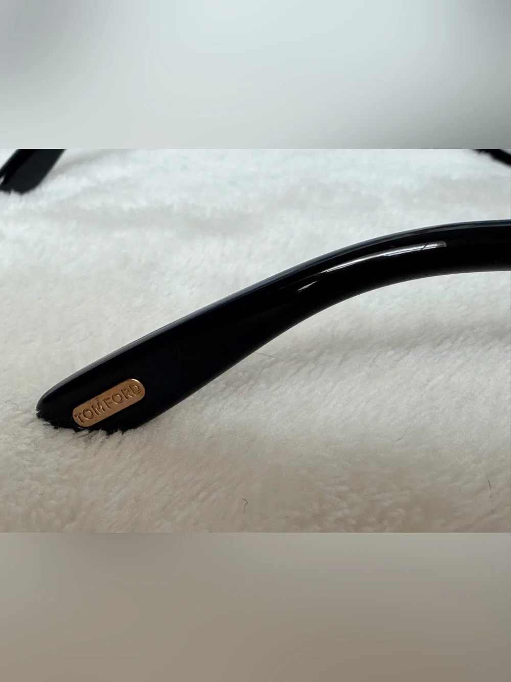 Tom Ford TF185 Sonja 01B Women’s Oversized Black Designer Sunglasses with Case